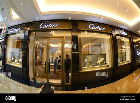 cartier store dubai